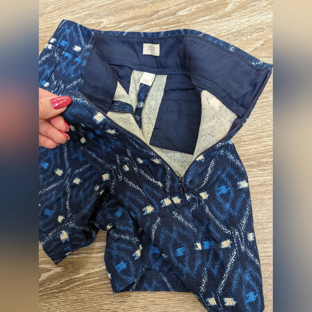 NEW J. Crew Blue Ikat Medallion Gauzey Chino Shorts Size 4